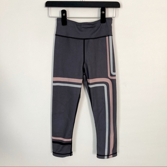 SWEATY BETTY Double Duty Reversible Crop Leggings - Picture 3 of 11